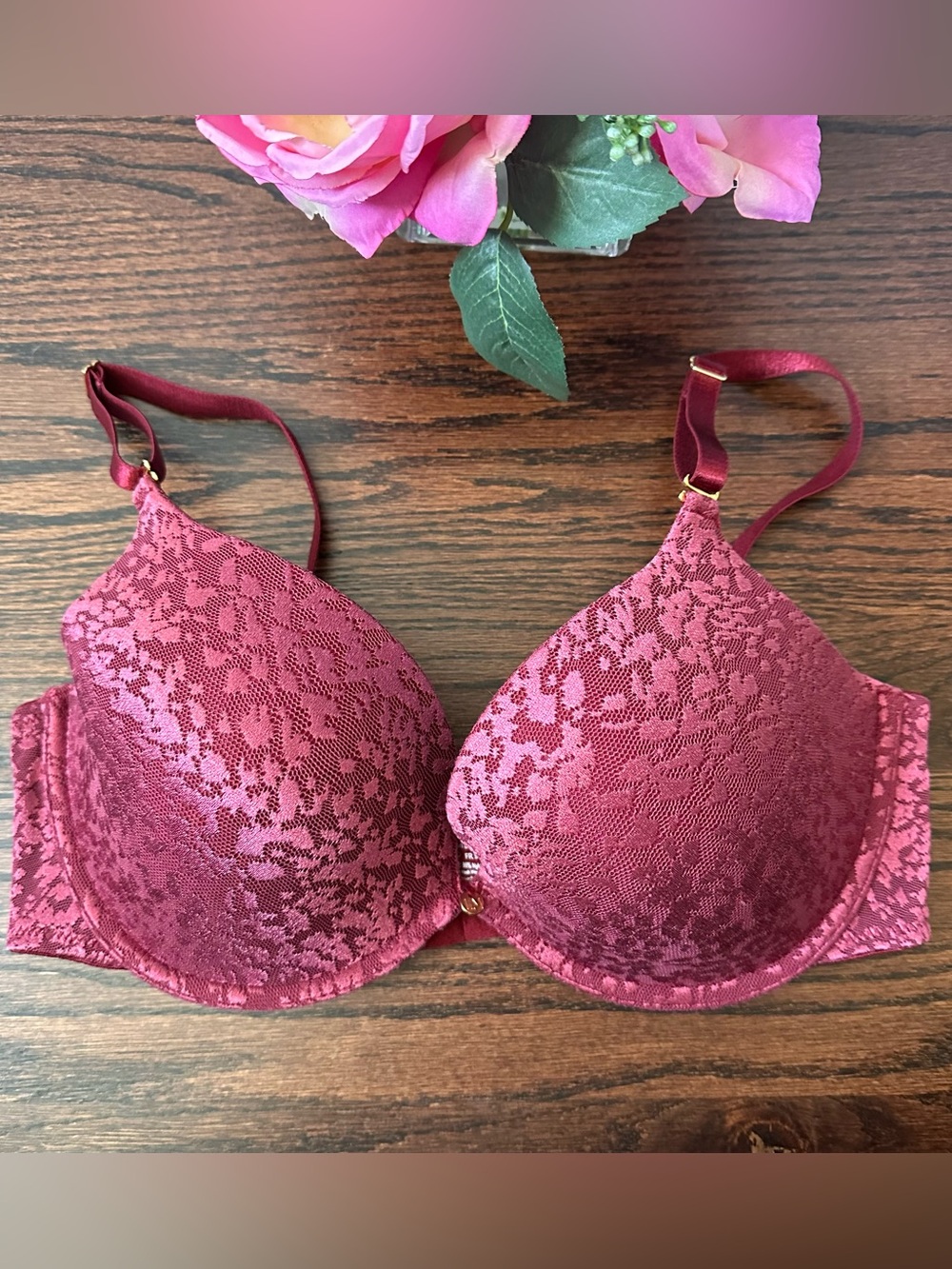 Le Mystere Safari Low Plunge bra, size 34D
